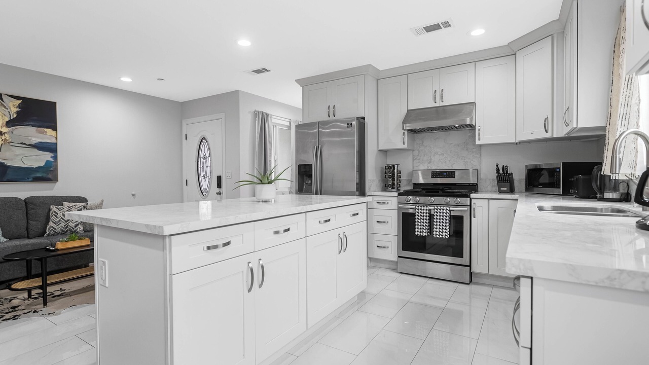 Photo of Kitchen in Midway City