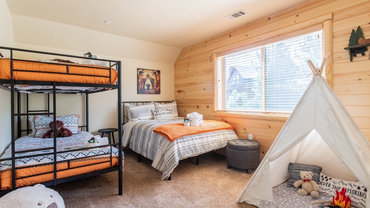 Photo of Bedroom in Eagle Mountain Estates