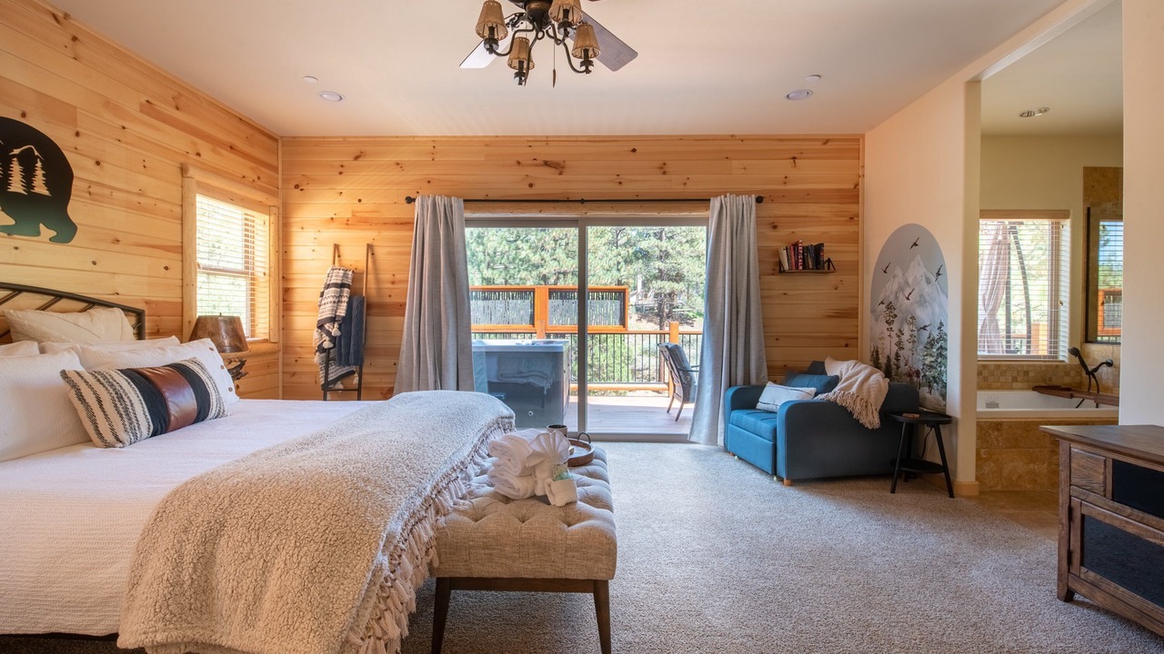 Photo of Bedroom in Eagle Mountain Estates