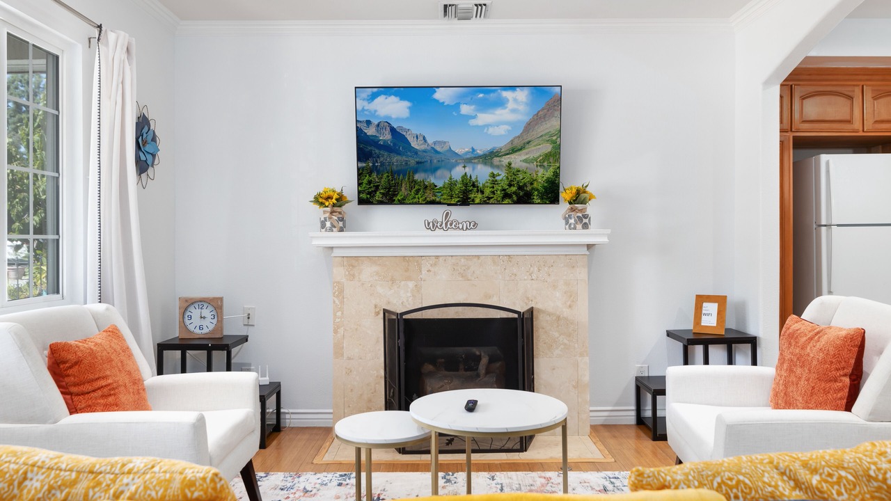 Photo of Livingroom in Mid Central