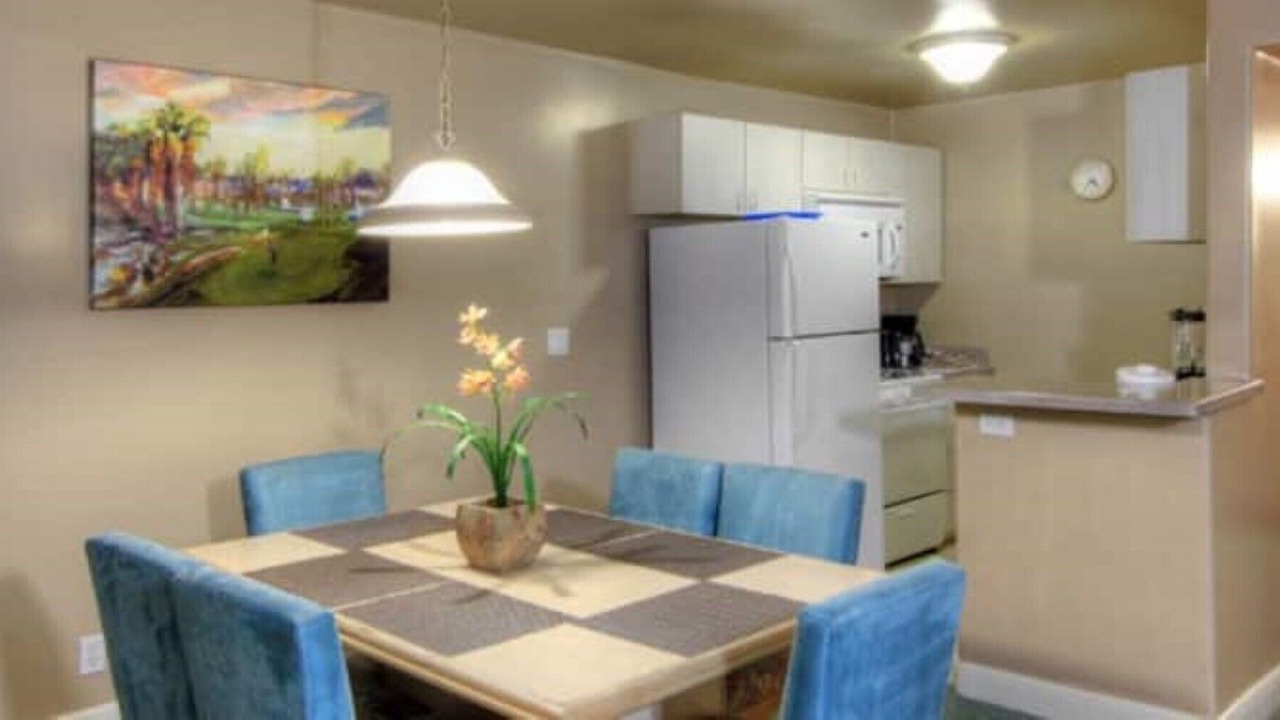 Photo of Bedroom in Canyon Corridor