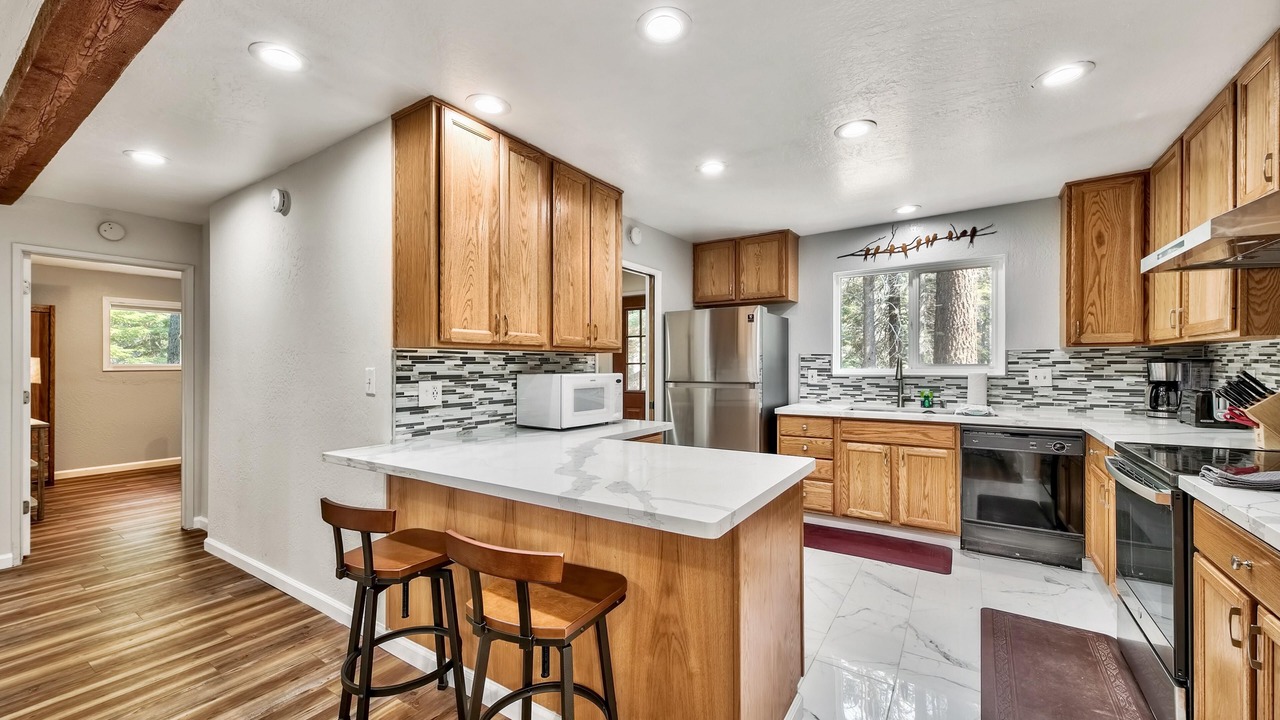Photo of Kitchen in North Upper Truckee