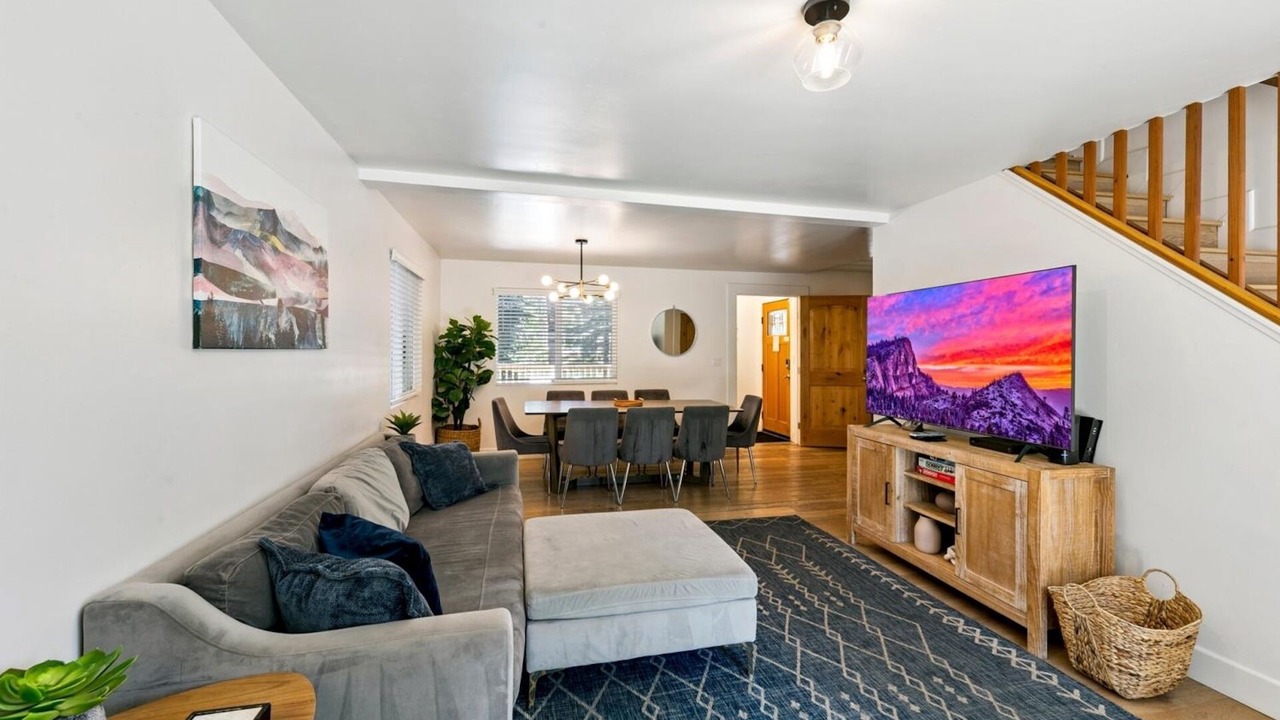 Photo of Livingroom in North Upper Truckee