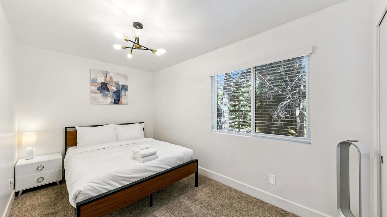 Photo of Bedroom in North Upper Truckee
