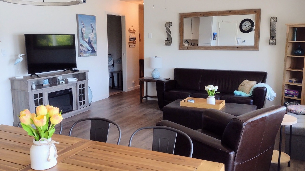 Photo of Livingroom in Clearlake Park