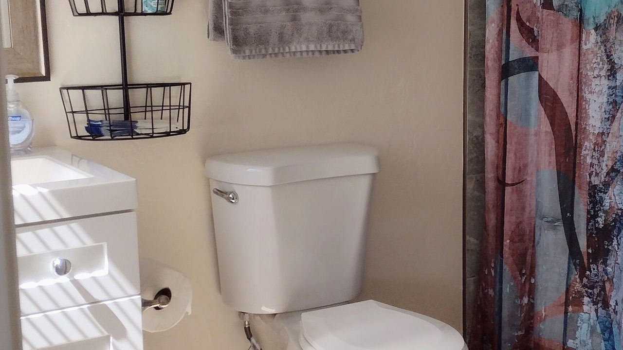 Photo of Bathroom in Clearlake Park