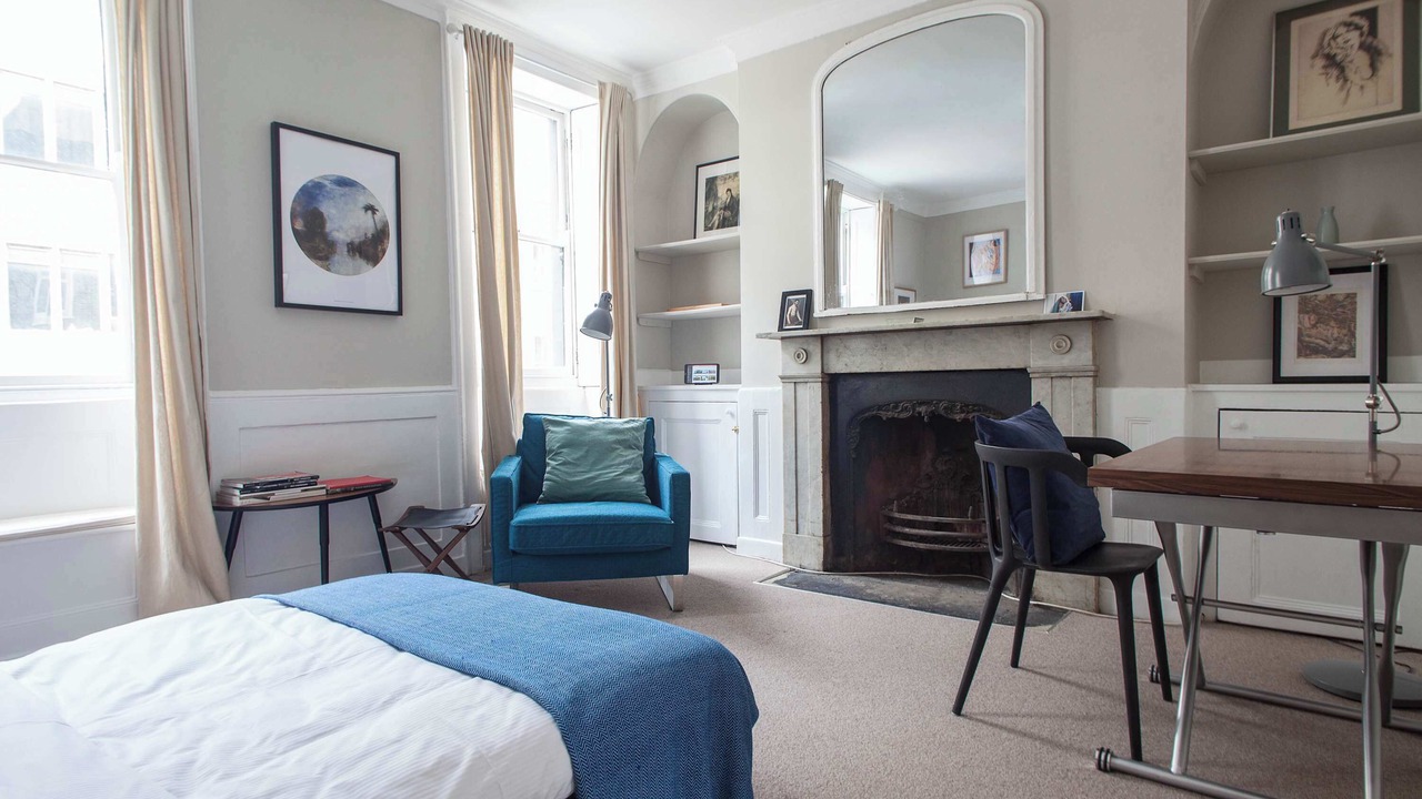 Photo of Bedroom in Fitzrovia