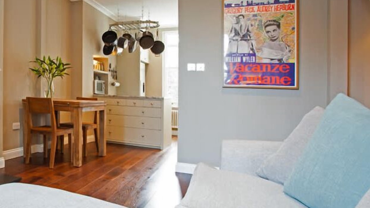 Photo of Livingroom in St. Johns Wood