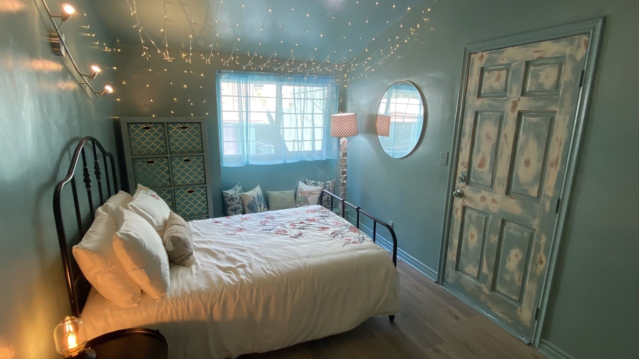 Photo of Bedroom in Burbank