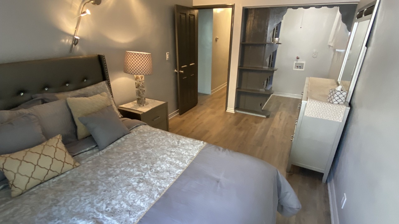 Photo of Bedroom in Burbank