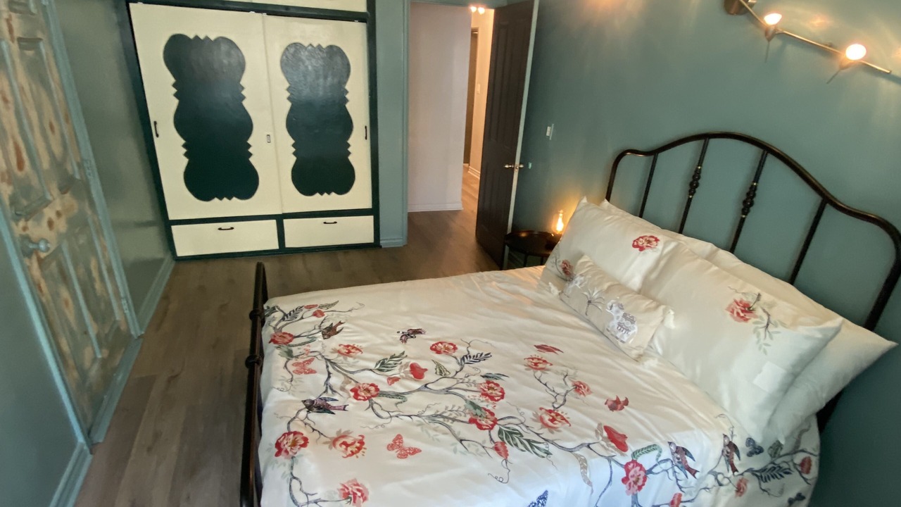 Photo of Bedroom in Burbank