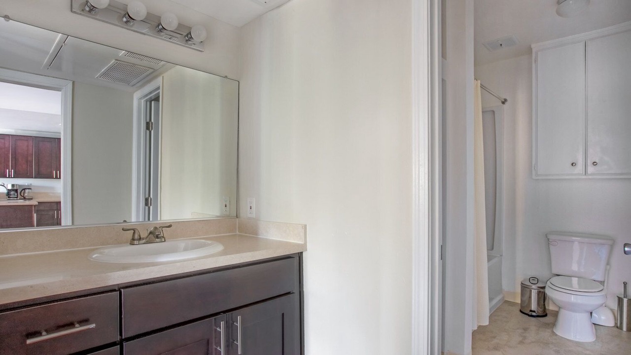Photo of Bathroom in Woodland Hills