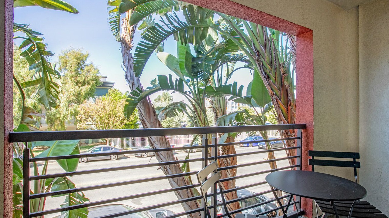 Photo of Outdoor in Woodland Hills