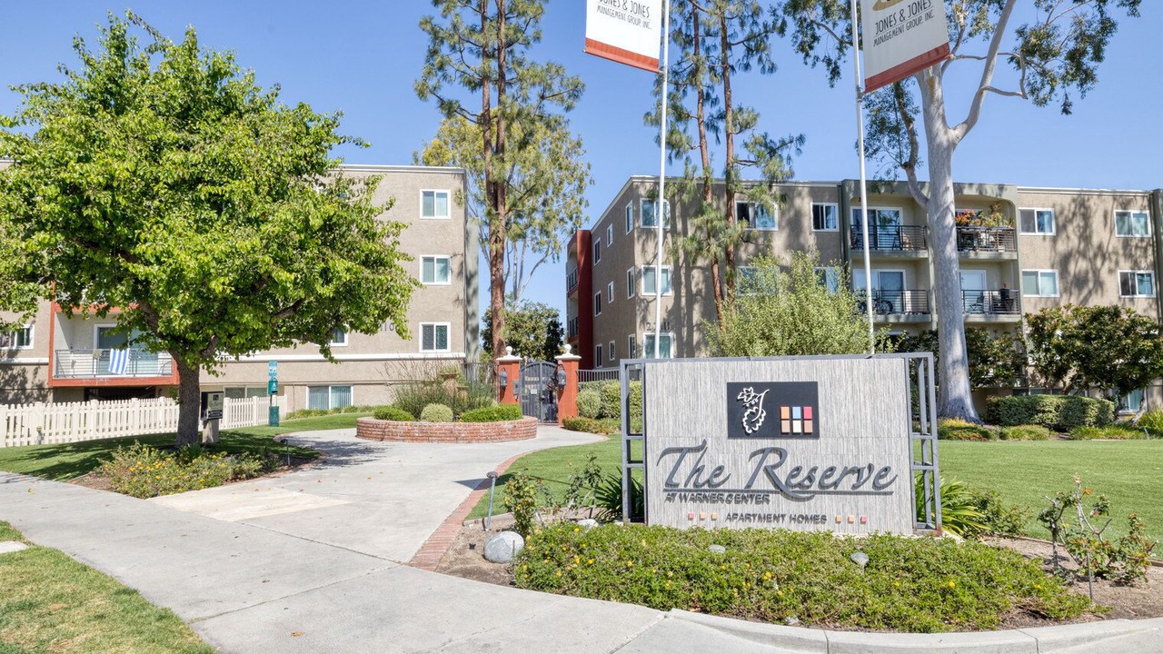 Photo of Outdoor in Woodland Hills
