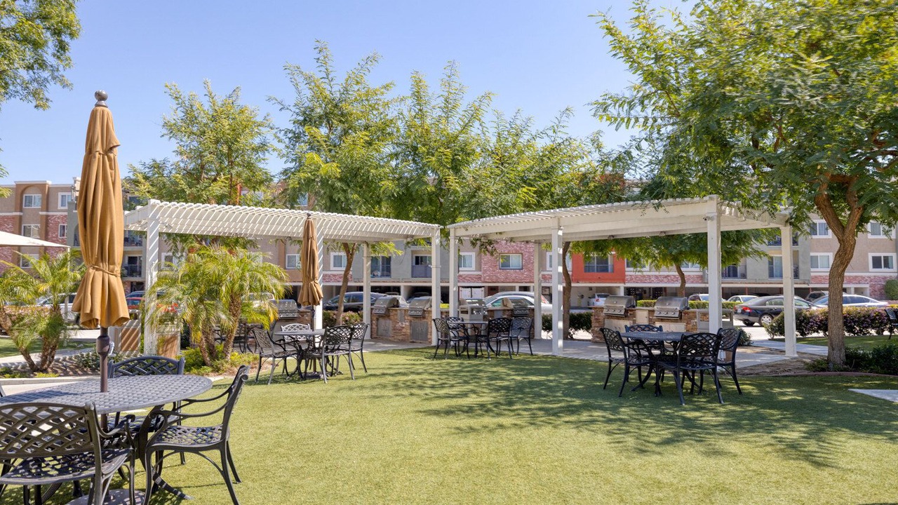 Photo of Outdoor in Woodland Hills