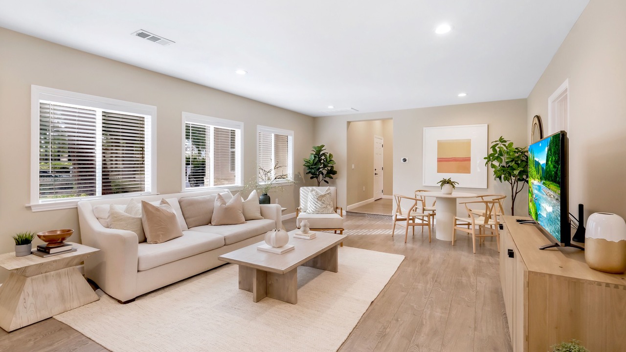 Photo of Livingroom in El Monte