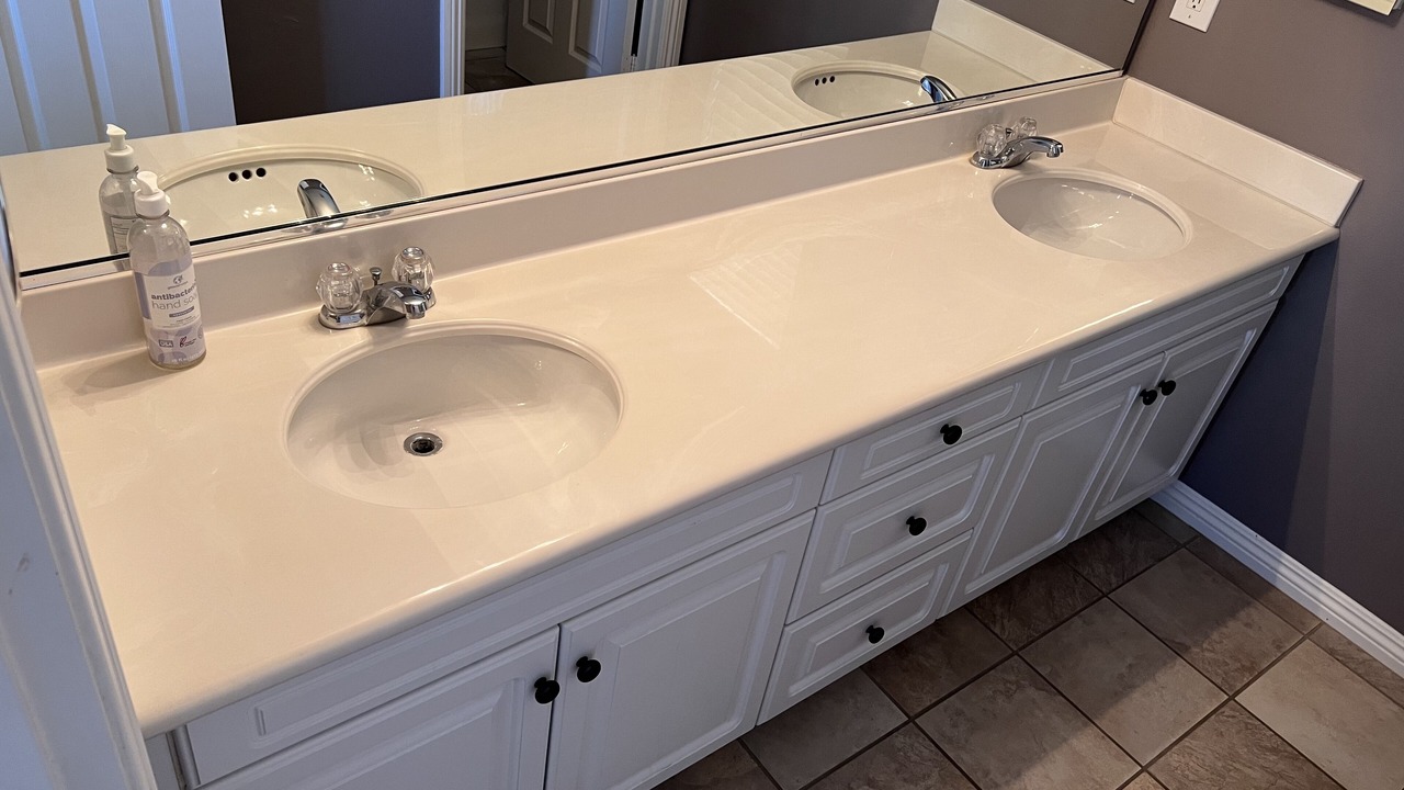 Photo of Bathroom in Corona