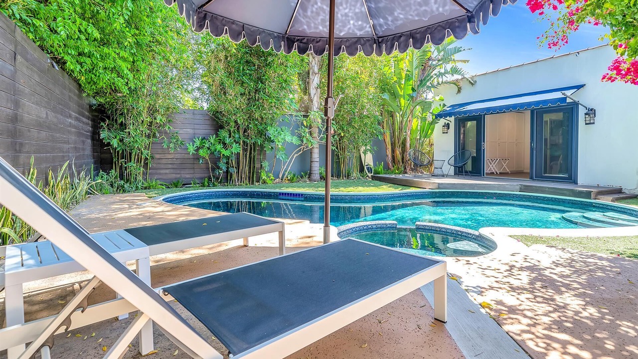 Photo of Outdoor in Beverly Grove
