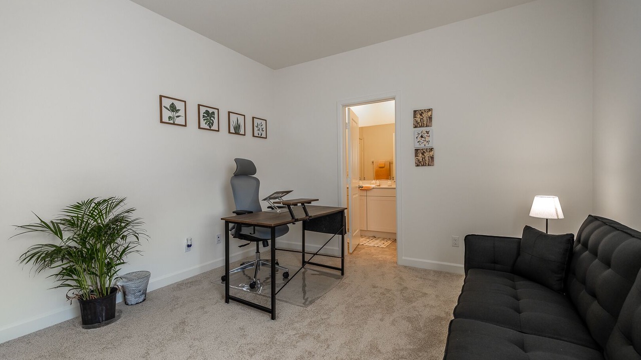 Photo of Livingroom in Valley Center