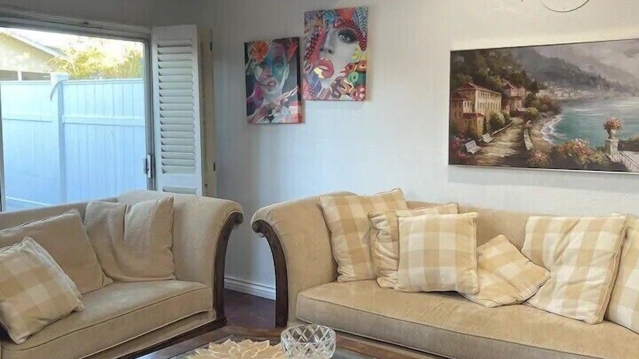Photo of Livingroom in Anaheim Colony Historic District