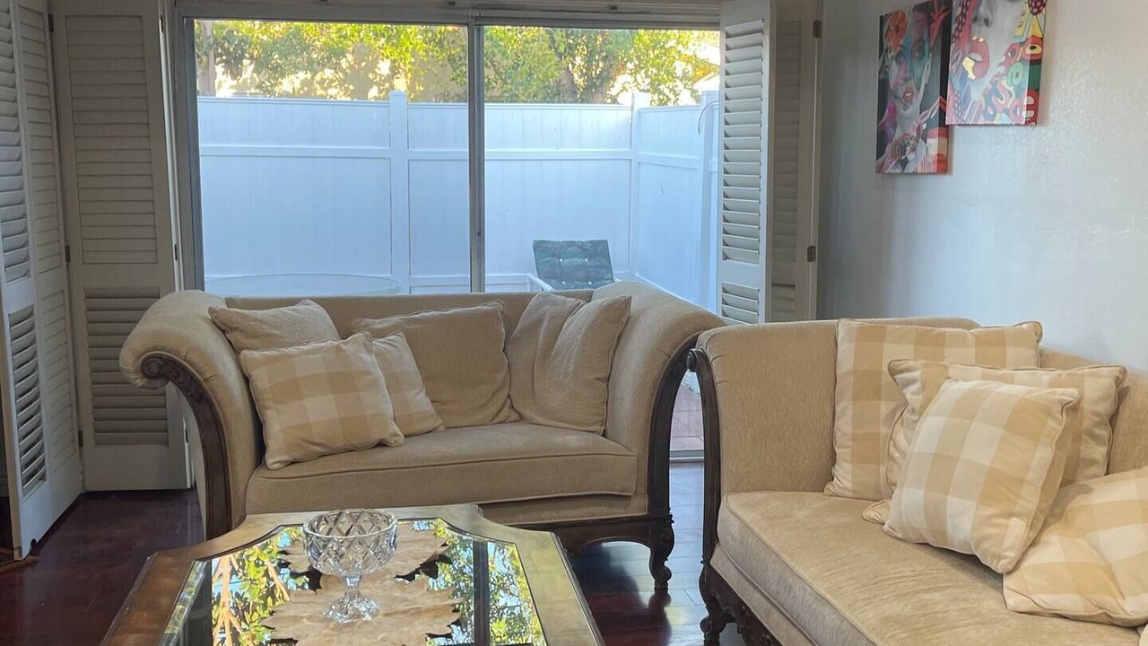 Photo of Livingroom in Anaheim Colony Historic District