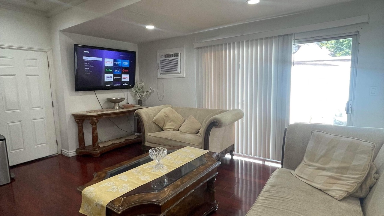 Photo of Livingroom in Anaheim Colony Historic District