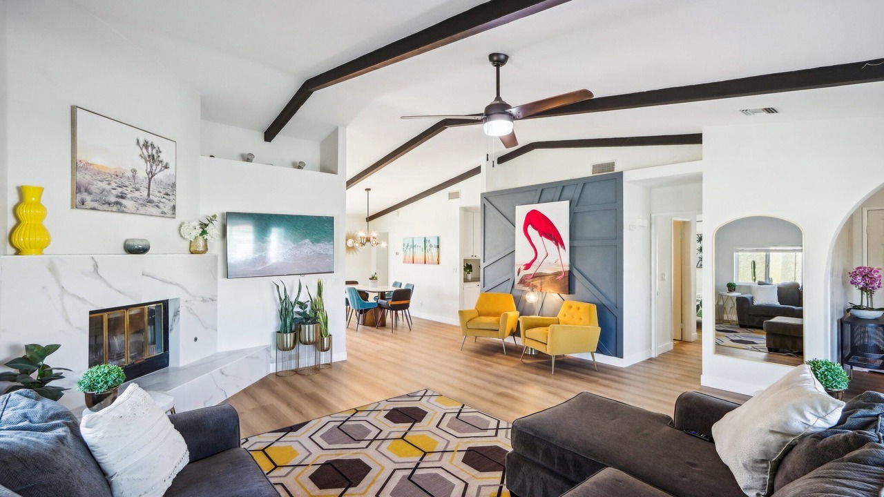 Photo of Livingroom in Bermuda Dunes