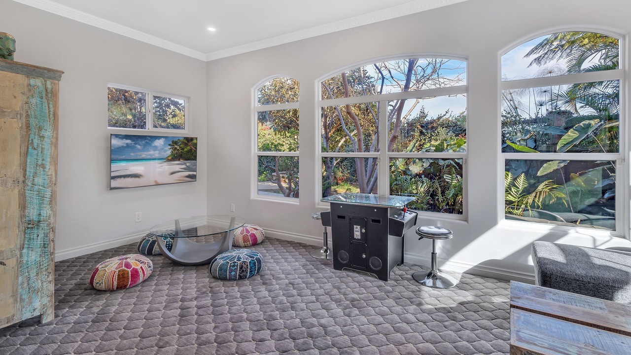 Photo of Bedroom in Cardiff-by-the-Sea
