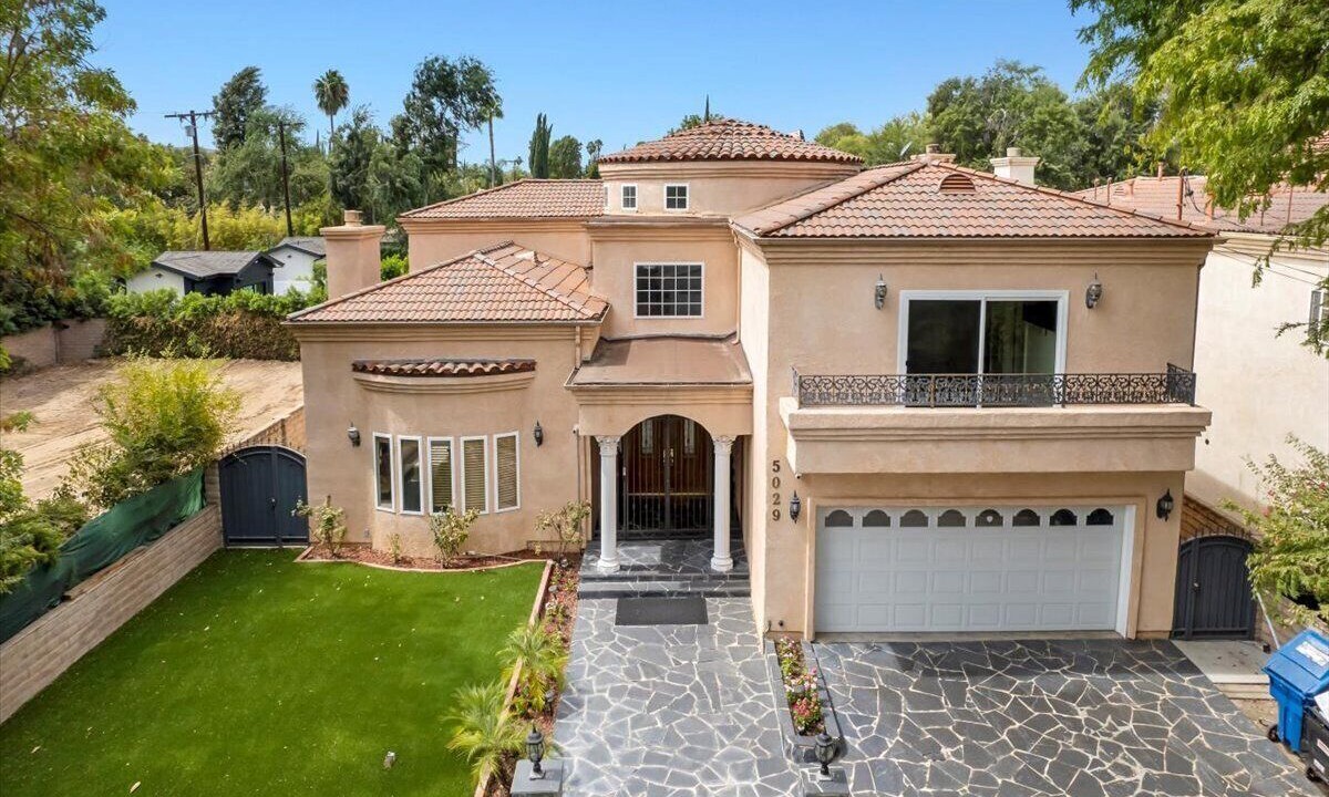 Photo of Outdoor in Sherman Oaks