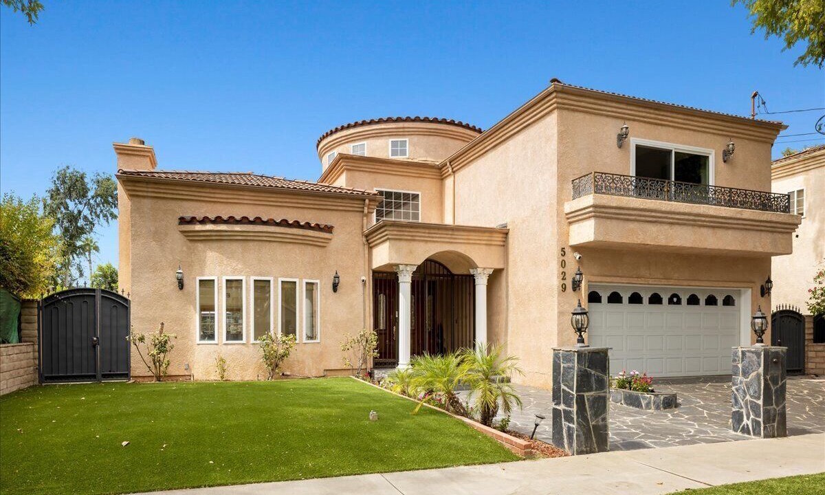 Photo of Outdoor in Sherman Oaks