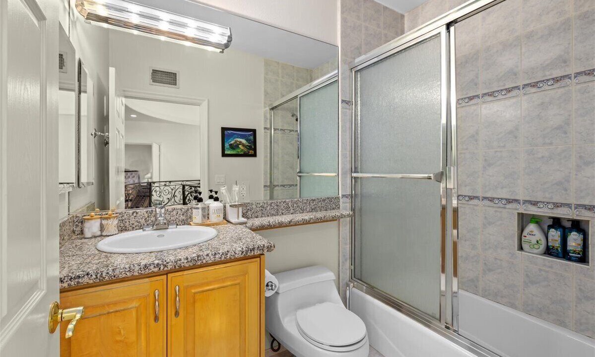 Photo of Bathroom in Sherman Oaks
