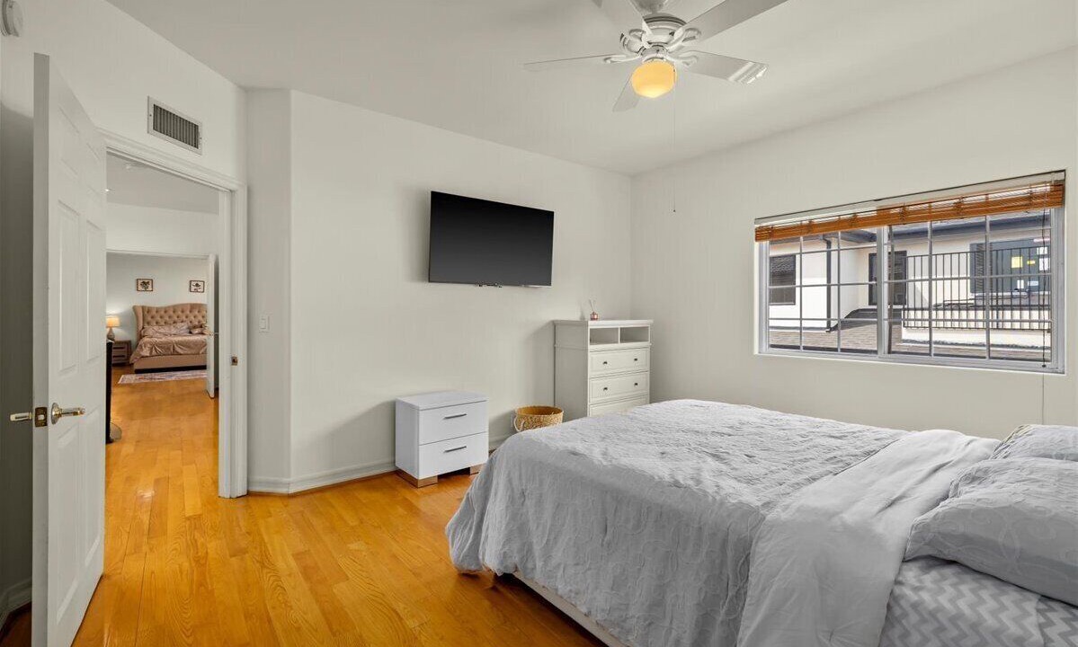 Photo of Bedroom in Sherman Oaks