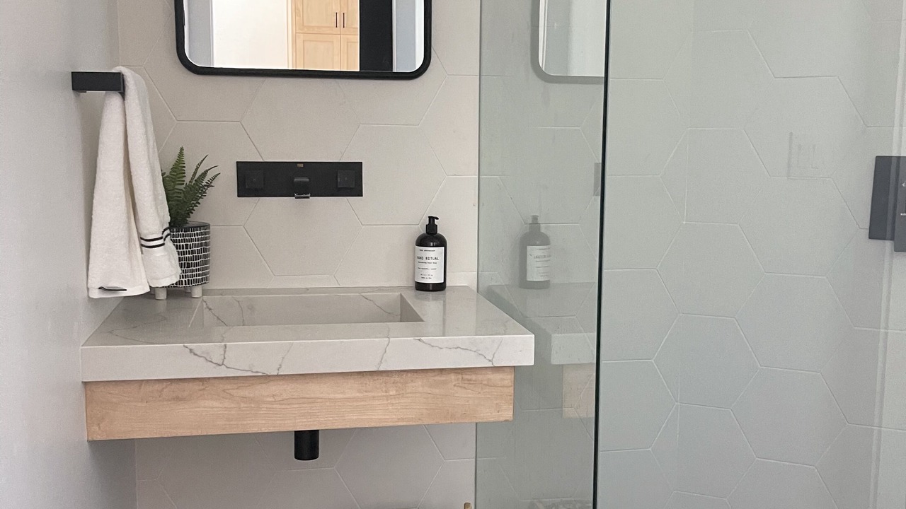 Photo of Bathroom in La Canada Flintridge