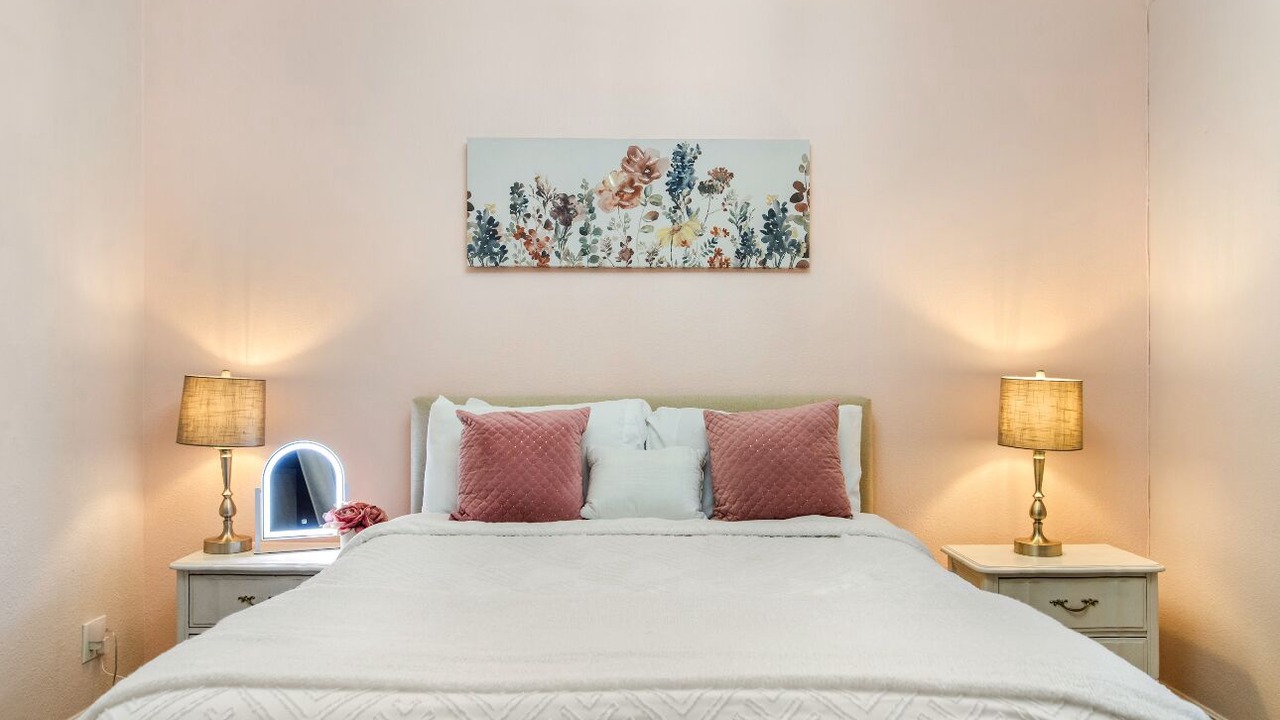 Photo of Bedroom in Lake Elsinore