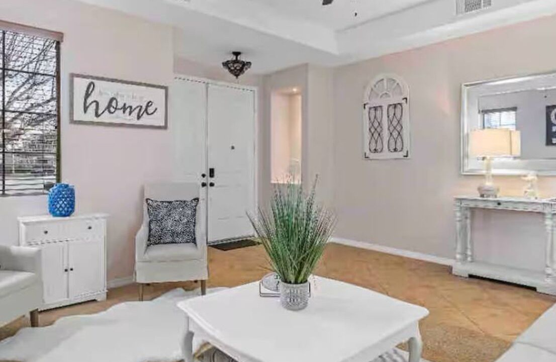 Photo of Livingroom in Lake Elsinore