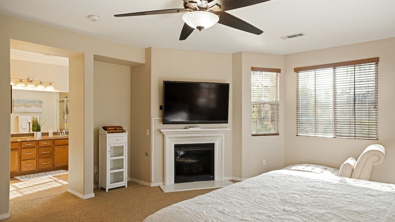 Photo of Bedroom in Lake Elsinore