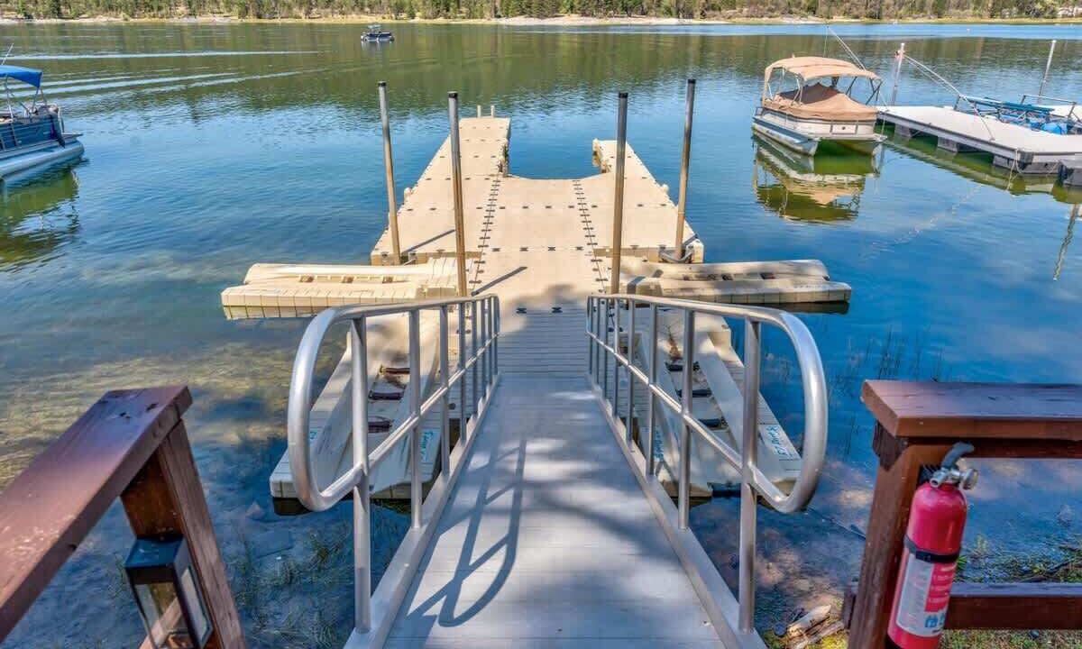 Photo of Others in Bass Lake