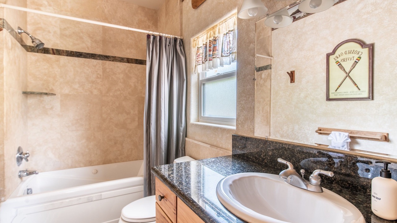 Photo of Bathroom in Castle Glen Estates