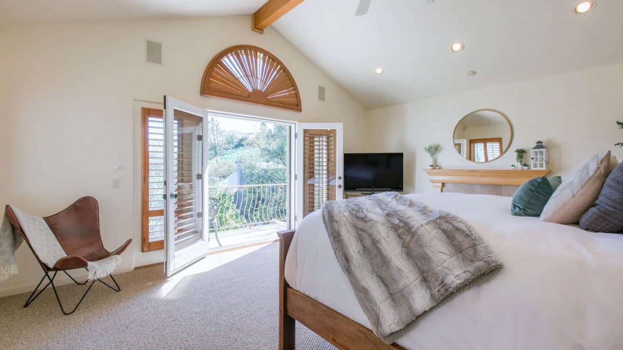 Photo of Bedroom in Malibu