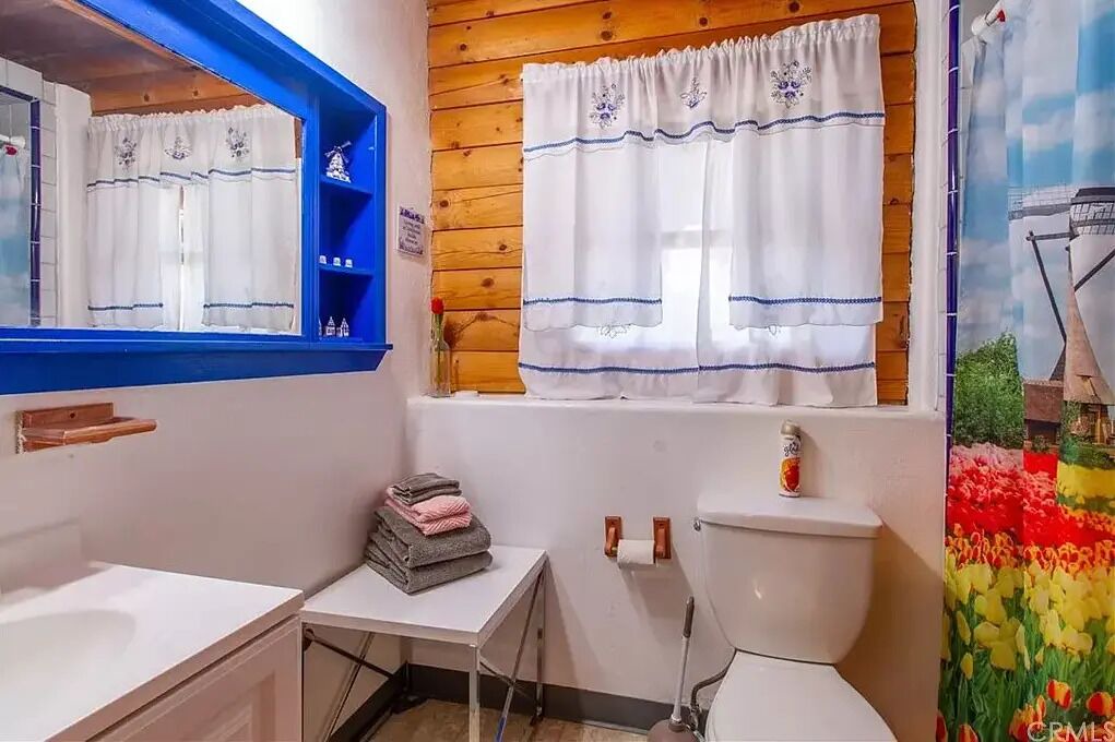 Photo of Bathroom in Ahwahnee