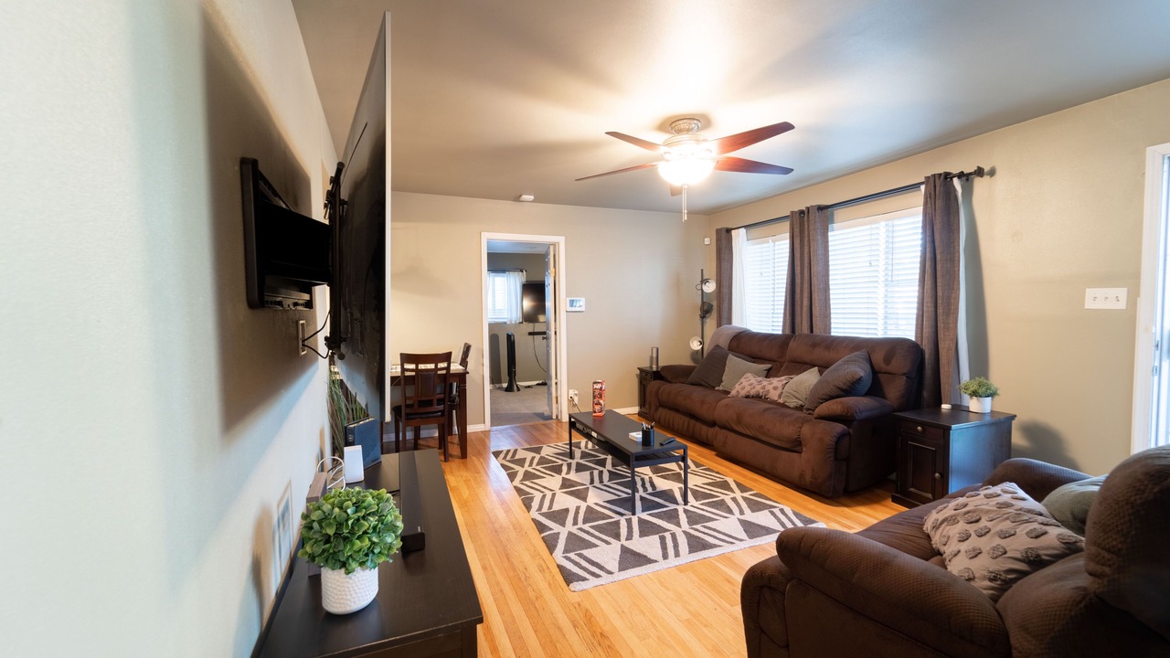 Photo of Livingroom in Norwalk