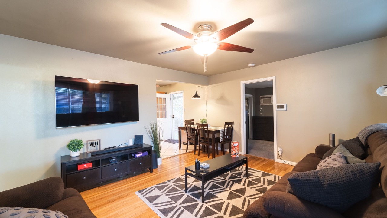 Photo of Livingroom in Norwalk