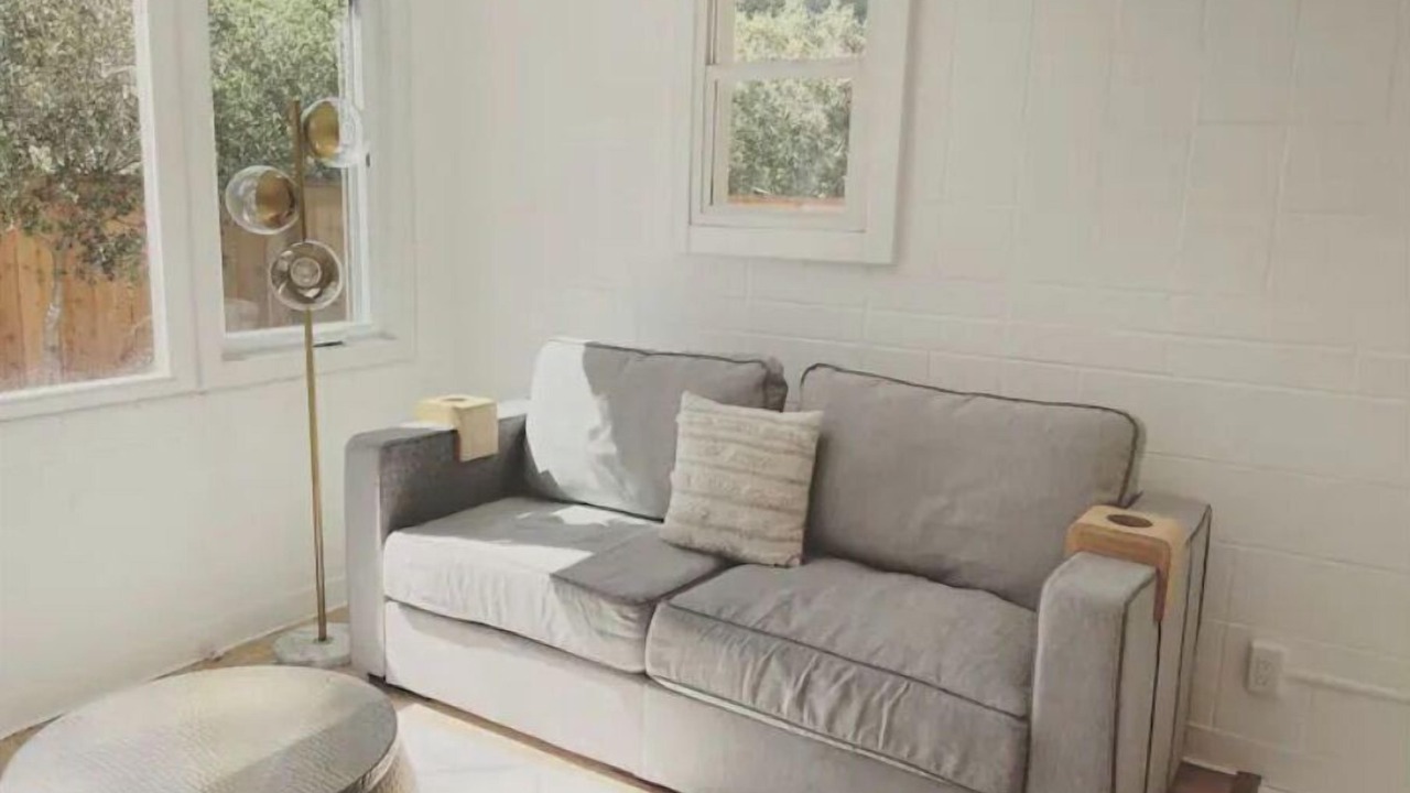 Photo of Livingroom in Forest Knolls