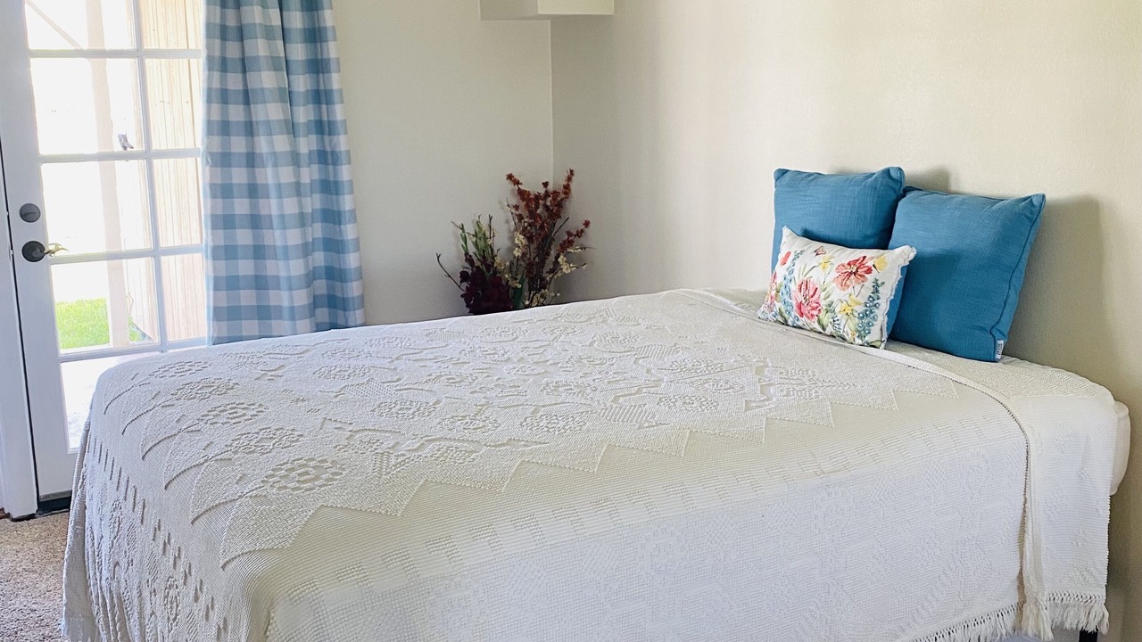 Photo of Bedroom in Orange