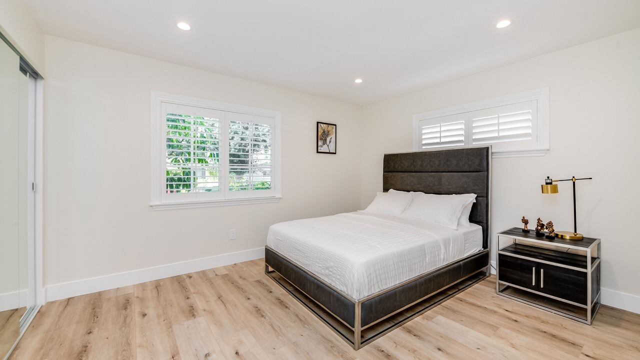 Photo of Bedroom in Northridge