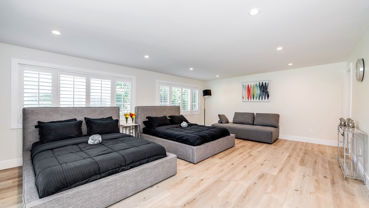 Photo of Bedroom in Northridge