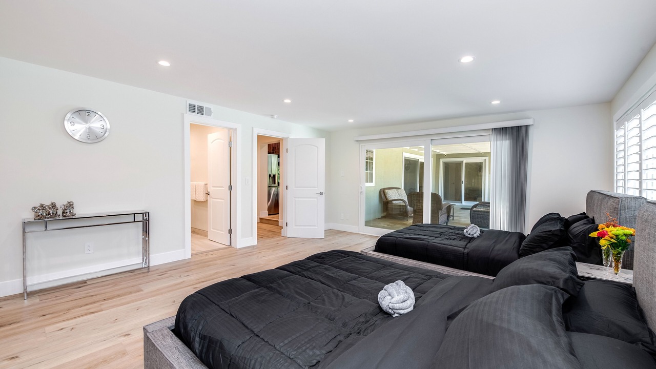 Photo of Bedroom in Northridge