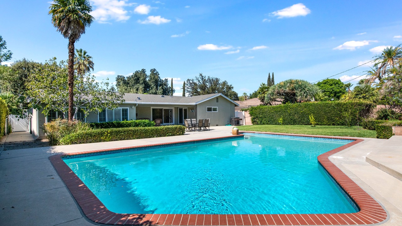 Photo of Outdoor in Northridge