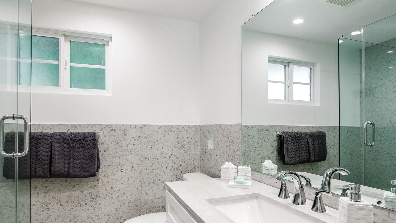 Photo of Bathroom in Northridge