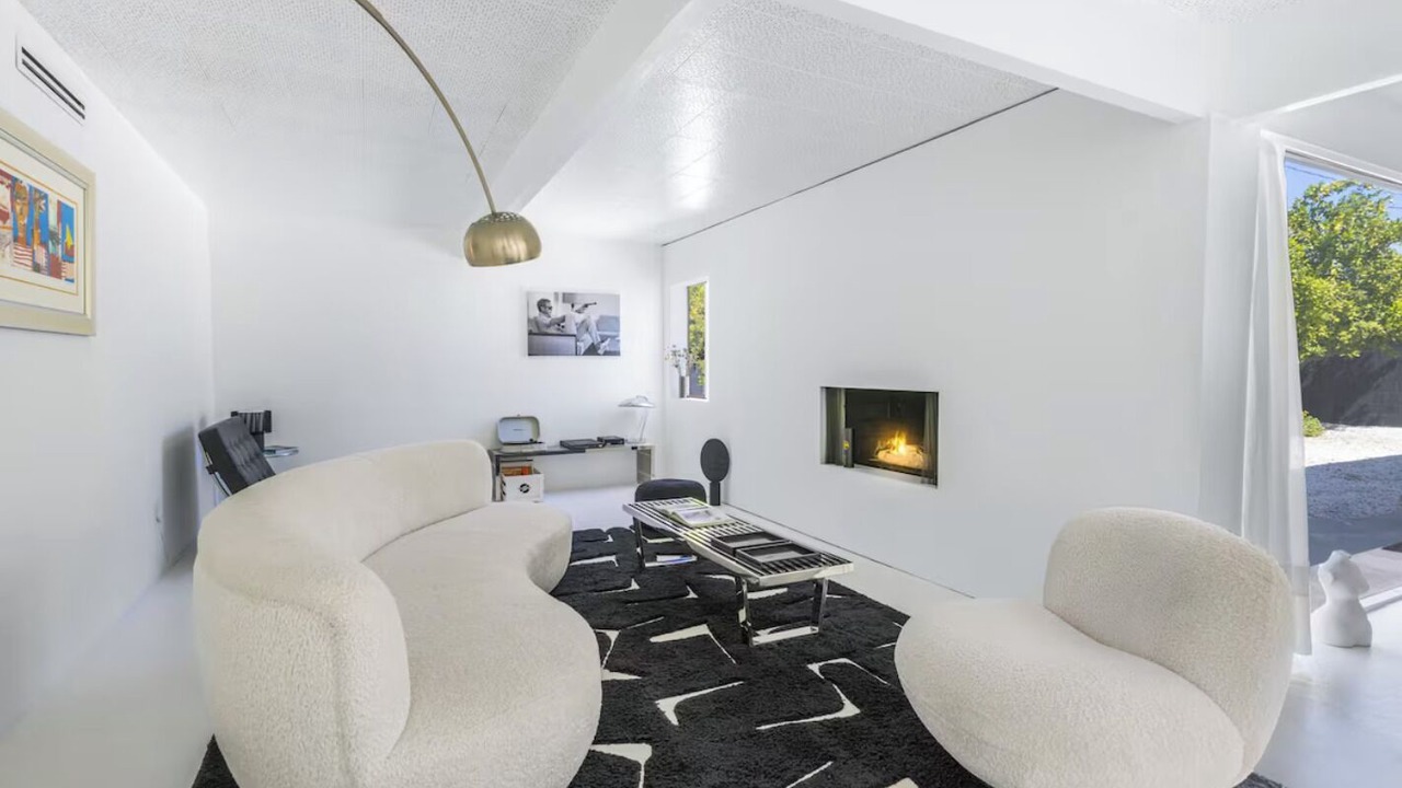 Photo of Livingroom in Racquet Club Estates